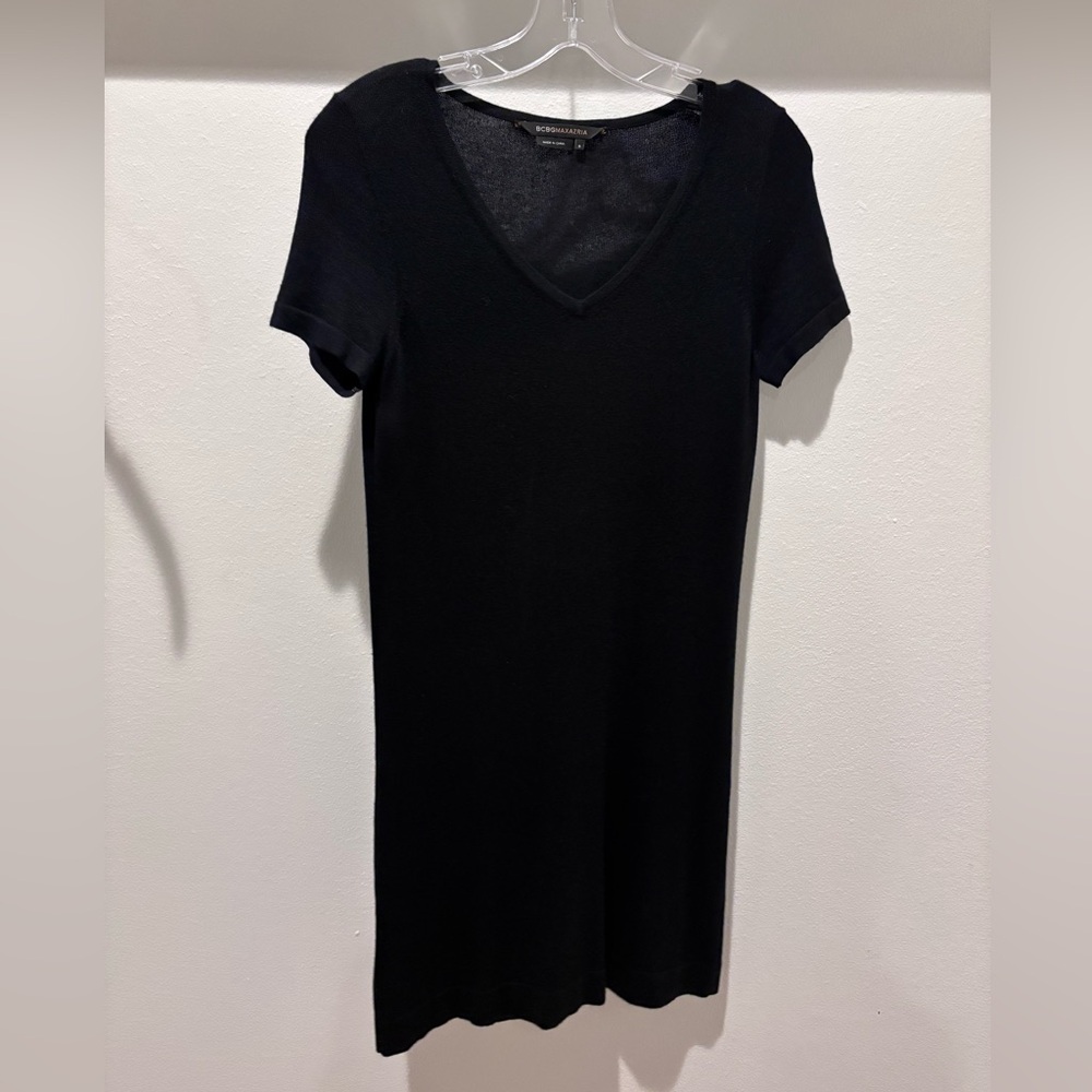 BCBG Black V-Neck Short Sleeve sweater dress